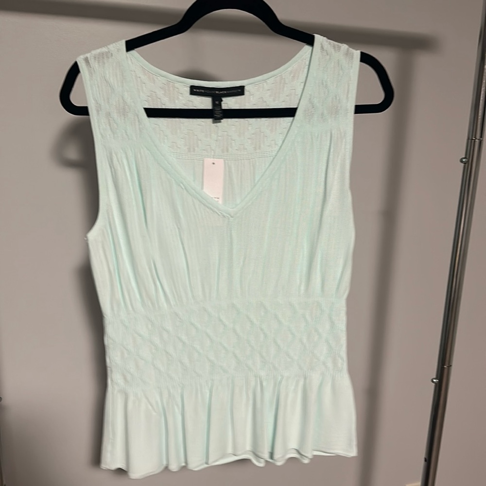 White House Black Market size M